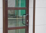 Теплая входная алюминиевая дверь + золотая раскладка -элемент декора  mobile